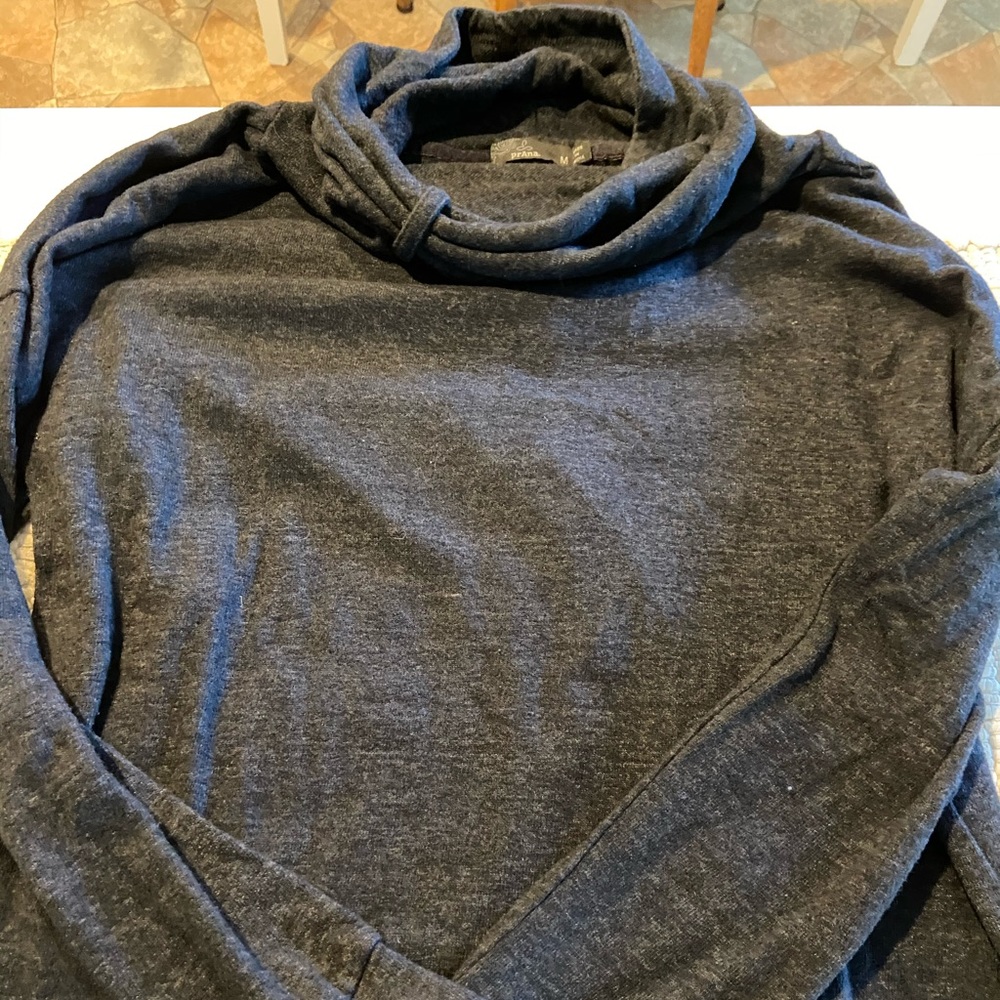 2 for $12.00! 🍁Prana cowl neck style jersey shirt